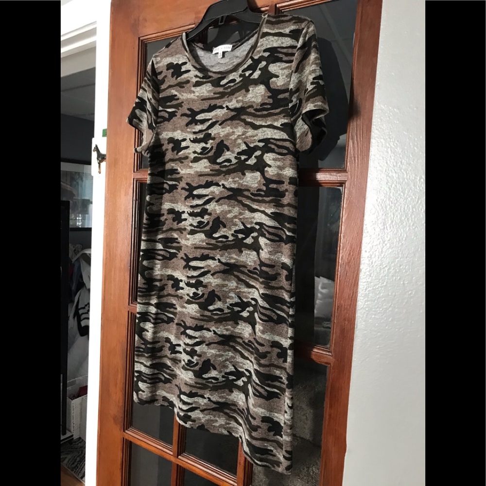 Fitz + Eddi camouflage dress size medium very good condition
